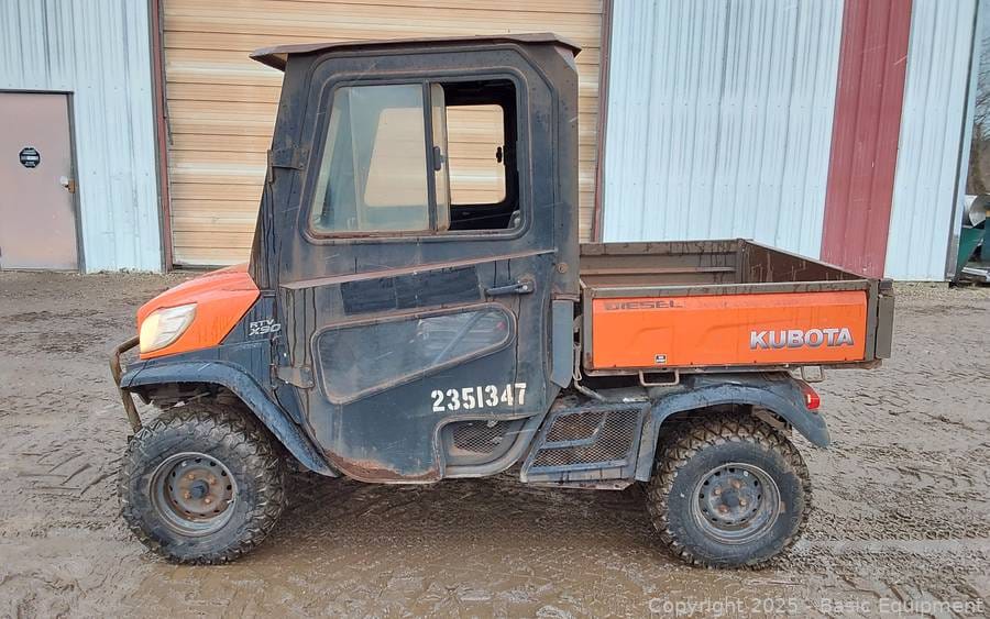 Kubota RTV900 Equipment Image0