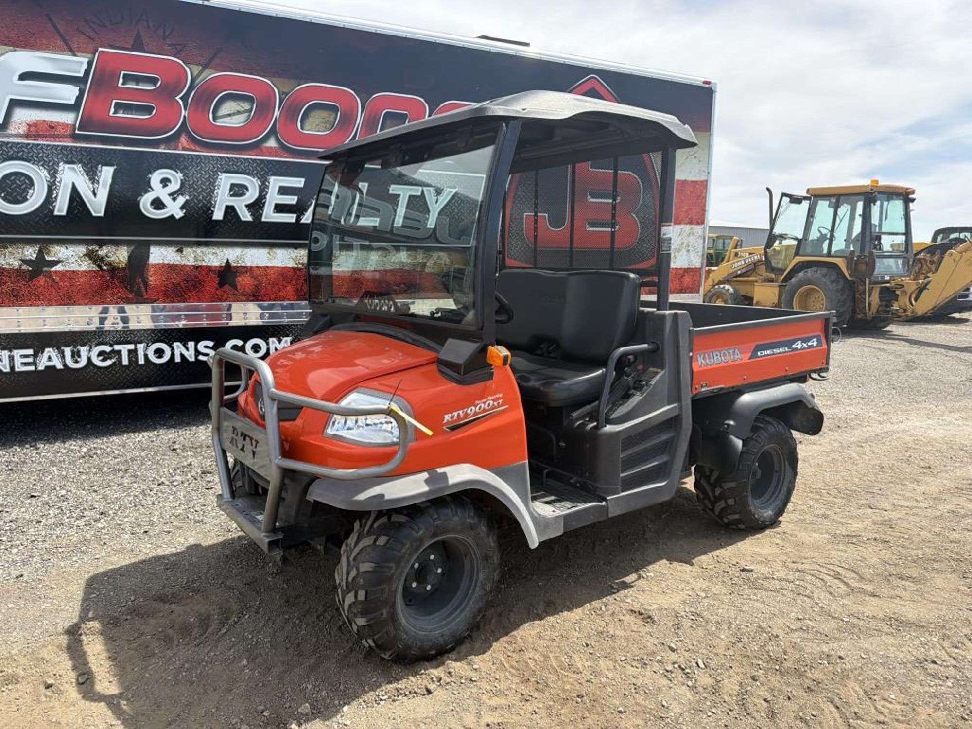 Kubota RTV900XT Equipment Image0