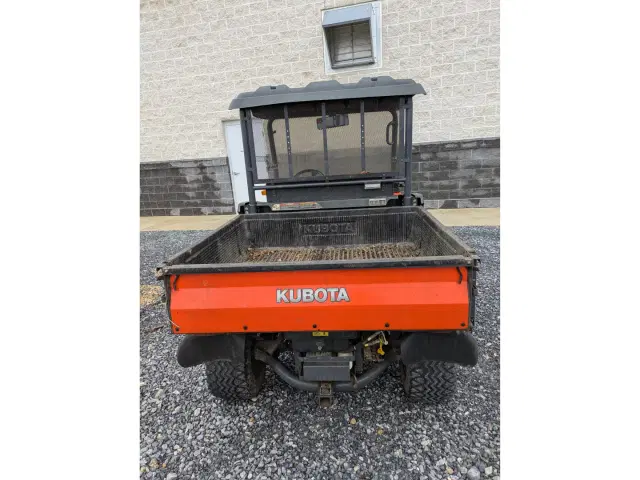 Image of Kubota RTV900XTW equipment image 4