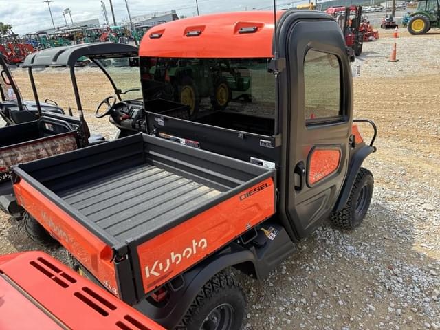 Image of Kubota RTV-X1100C equipment image 2