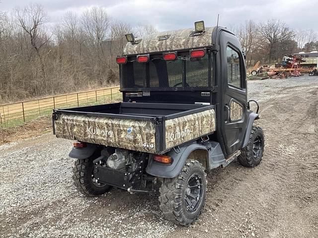 Image of Kubota RTV-X1100C equipment image 3