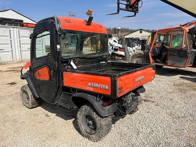 Image of Kubota RTV-X1100C equipment image 2