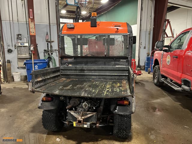 Image of Kubota RTV-X1100C equipment image 4