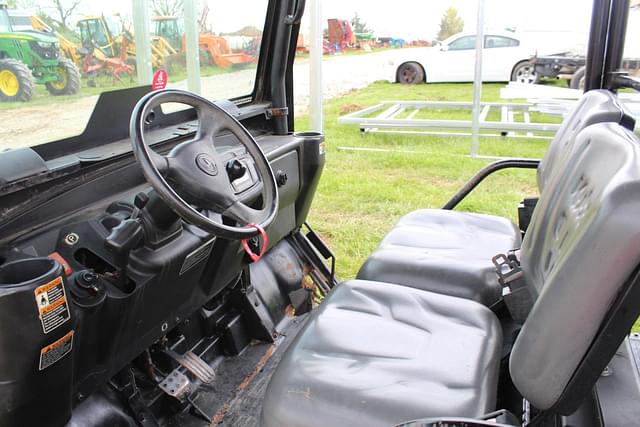 Image of Kubota RTV-X1140 equipment image 2