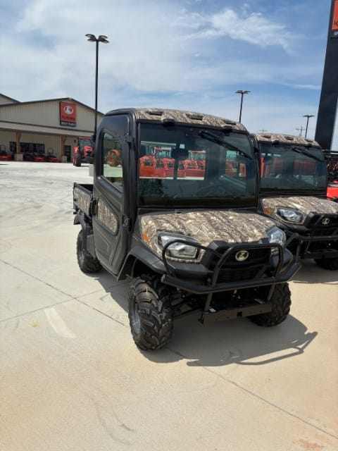 Kubota RTVX2C Equipment Image0
