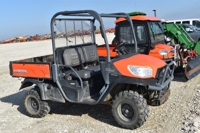 Image of Kubota RTVX900 equipment image 3