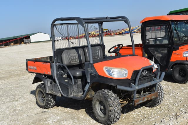 Image of Kubota RTVX900 equipment image 2