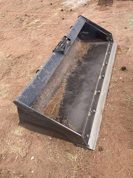 Image of Kubota S6608 equipment image 4