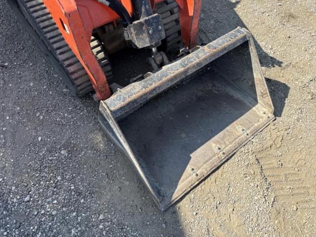 Image of Kubota SCL1000 equipment image 4