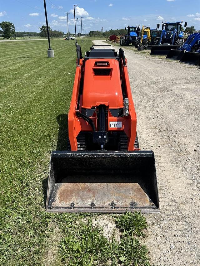 Image of Kubota SCL1000 equipment image 4