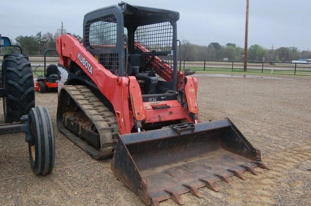 Image of Kubota SVL75 equipment image 3