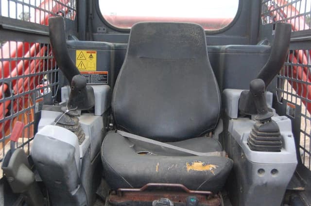 Image of Kubota SVL75 equipment image 4