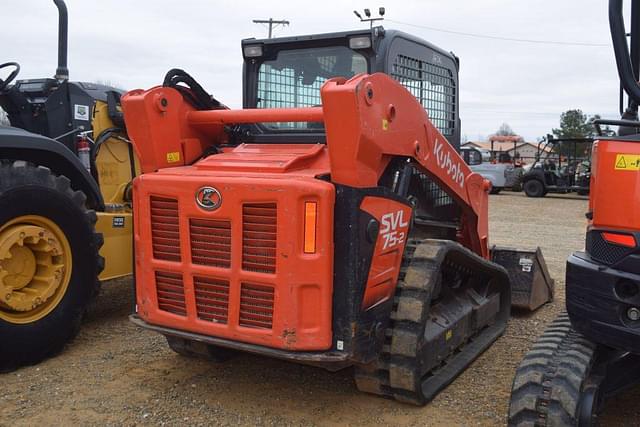 Image of Kubota SVL75-2 equipment image 2