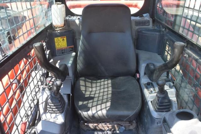 Image of Kubota SVL75 equipment image 4