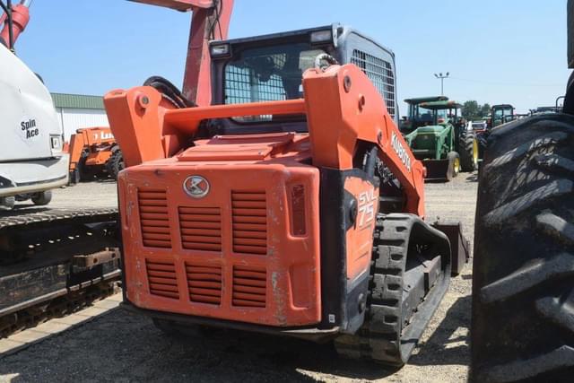 Image of Kubota SVL75 equipment image 2