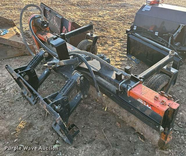 Image of Kubota SR2790 equipment image 4