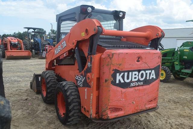 Image of Kubota SSV65 equipment image 1