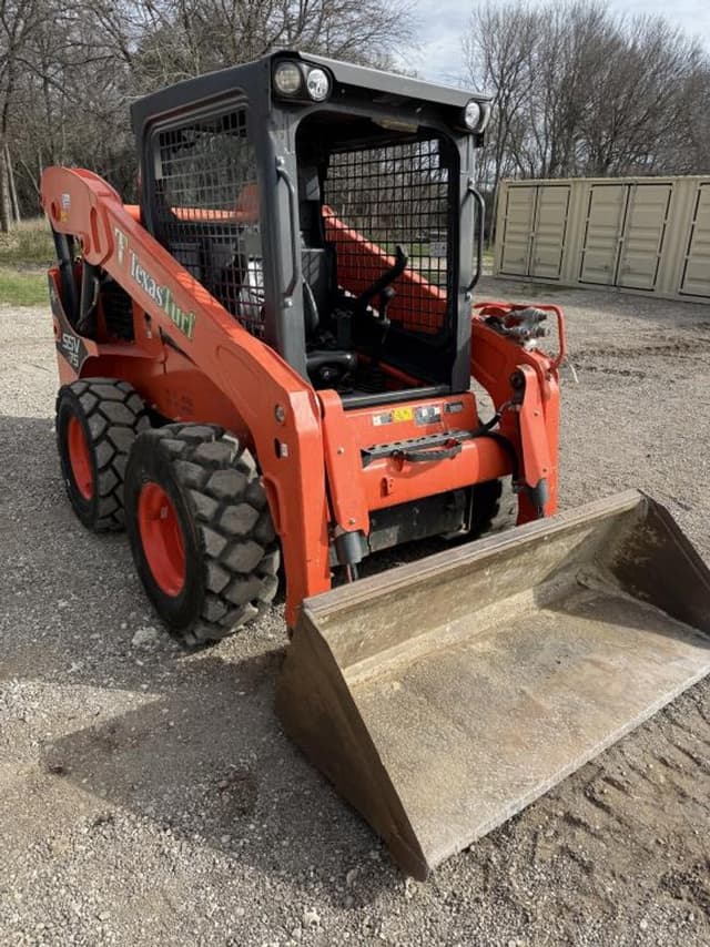 Image of Kubota SSV75 equipment image 2