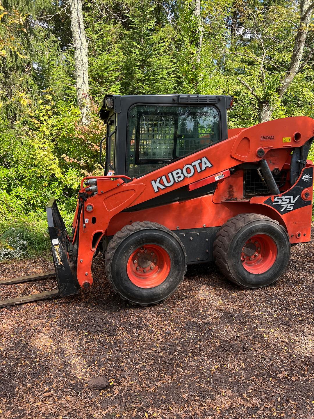 Image of Kubota SSV75 Primary image