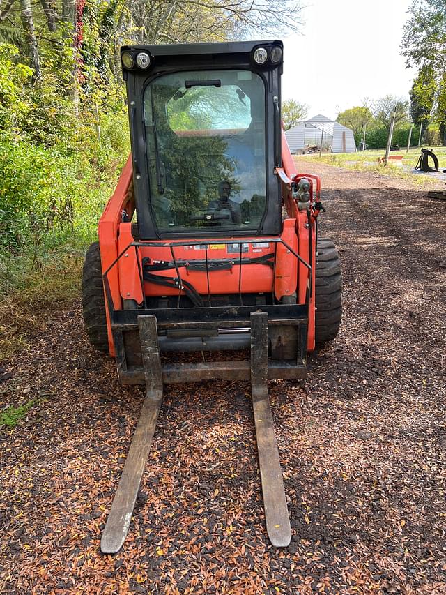 Image of Kubota SSV75 equipment image 1