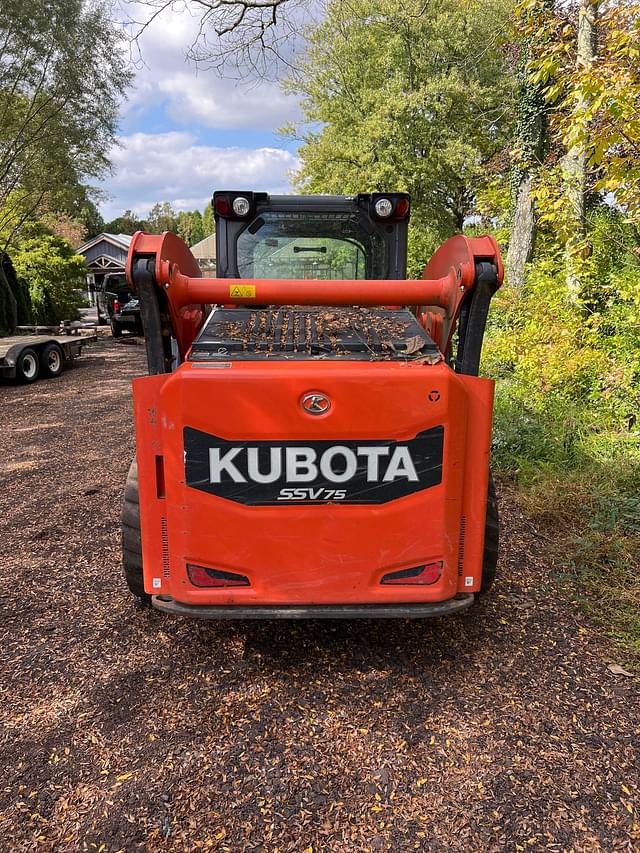 Image of Kubota SSV75 equipment image 3