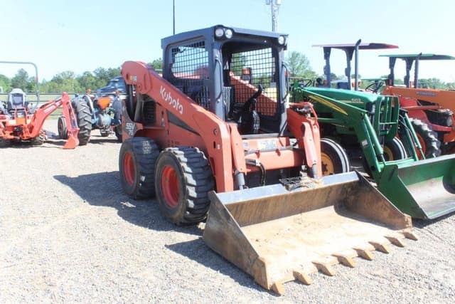 Image of Kubota SSV75 equipment image 3