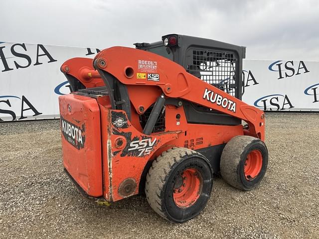 Image of Kubota SSV75 equipment image 4