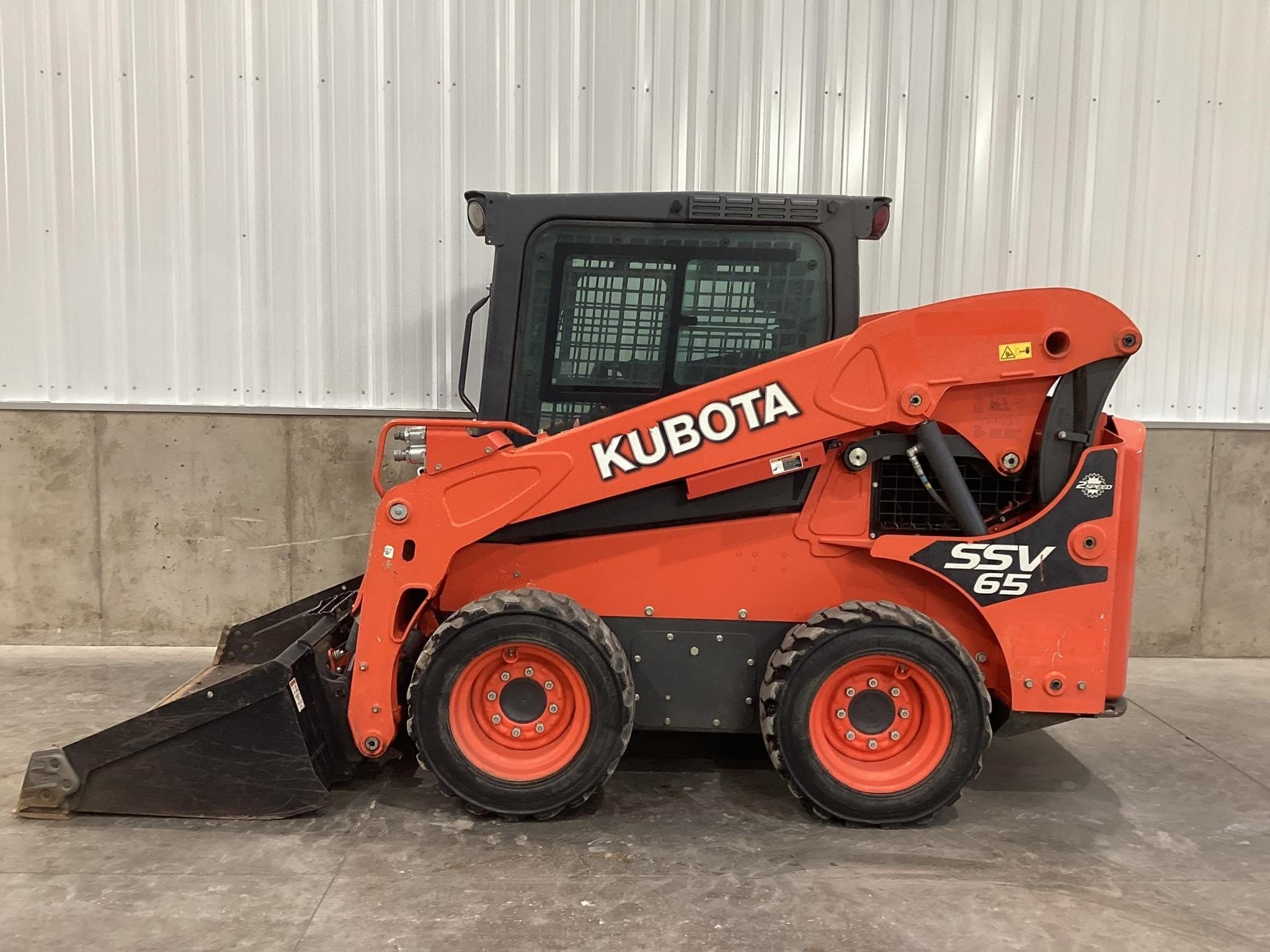 2020 Kubota SSV65 Equipment Image0