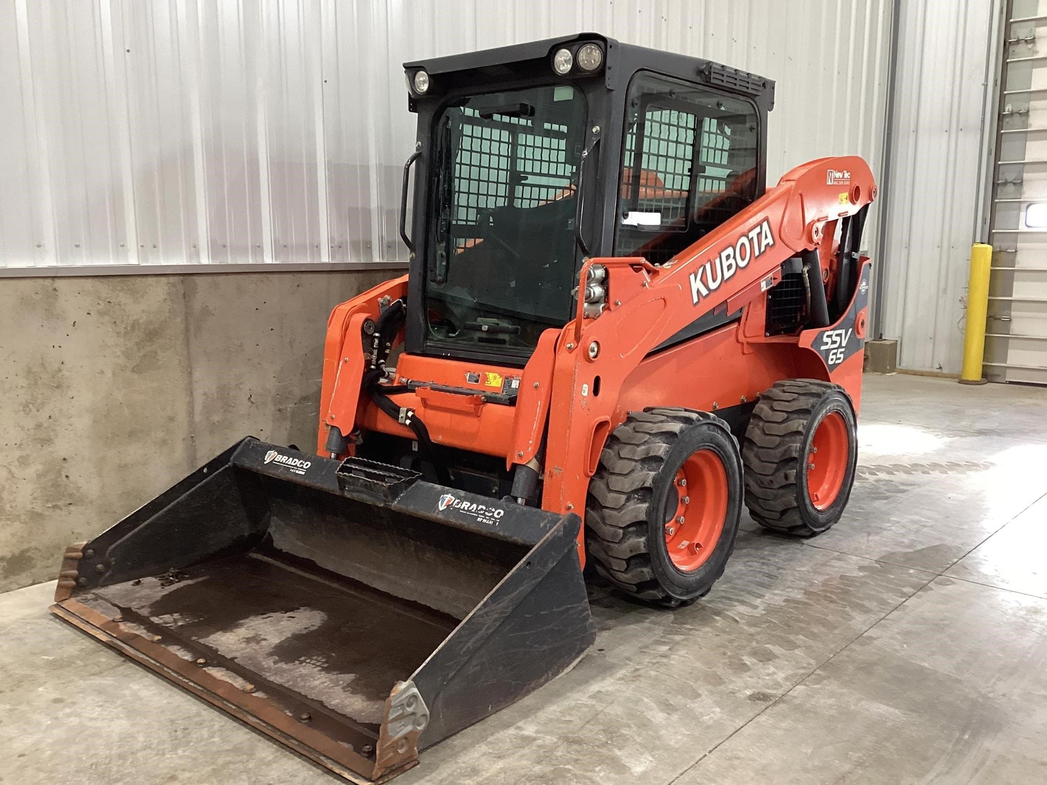 2020 Kubota SSV65 Equipment Image0