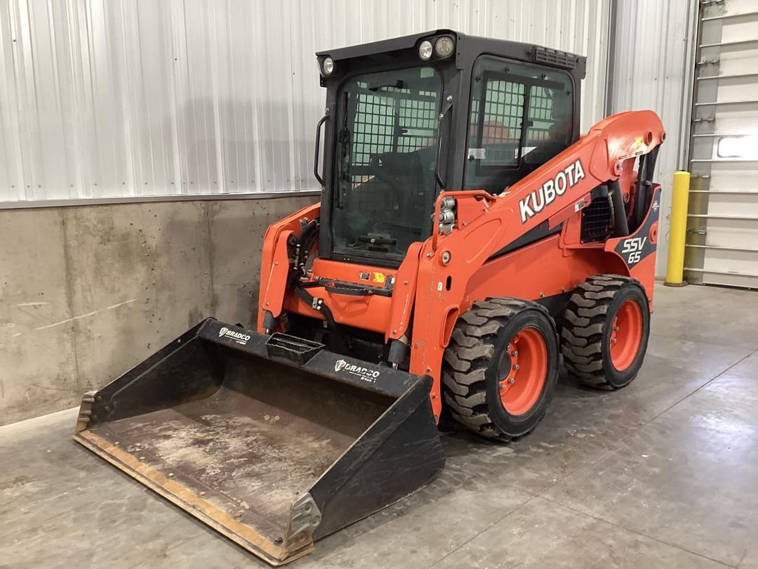 Image of Kubota SSV65 Image 0