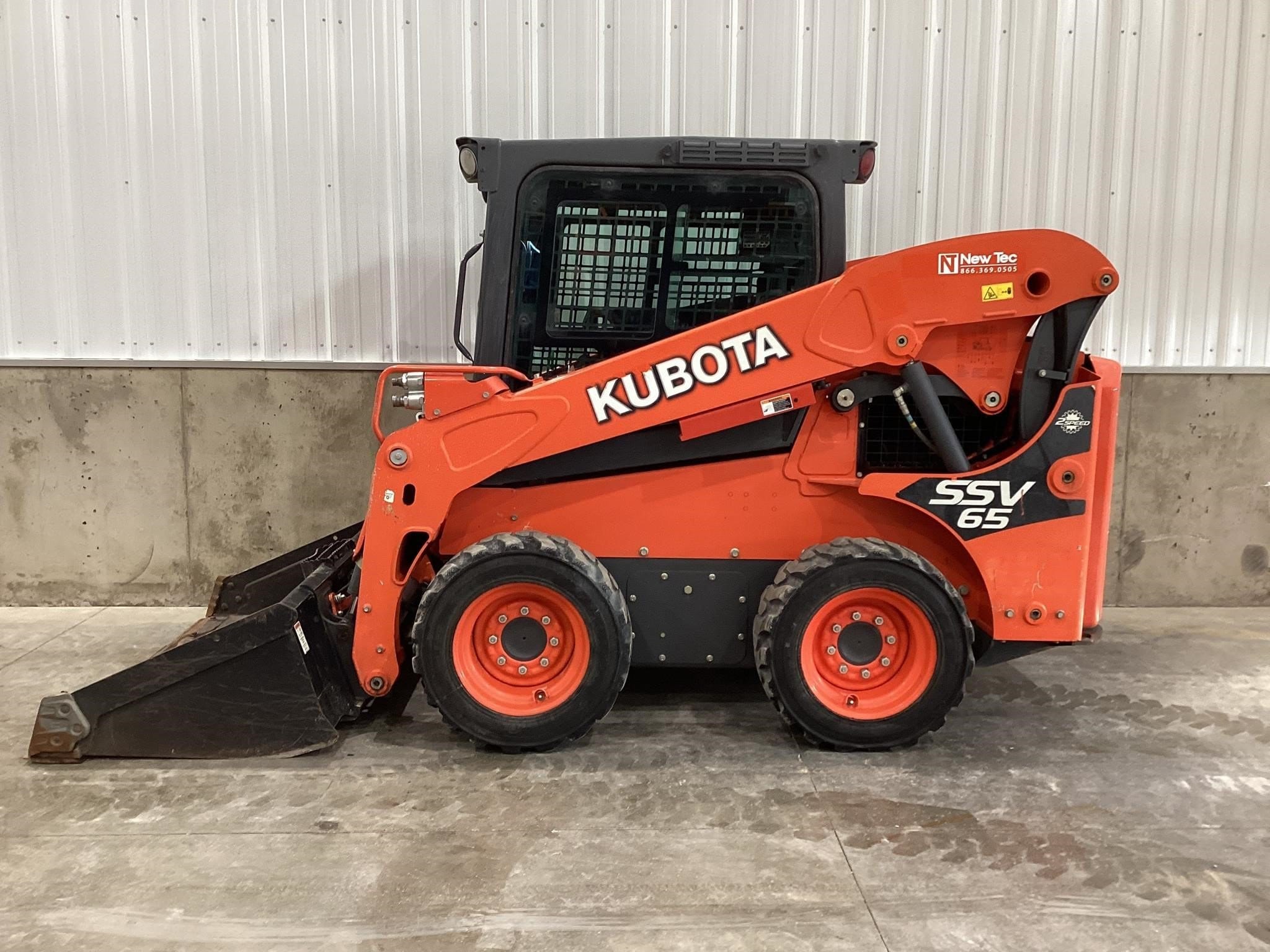 2020 Kubota SSV65 Equipment Image0