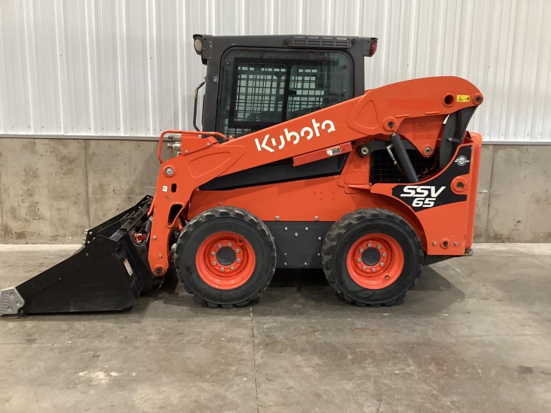 Image of Kubota SSV65 Image 0
