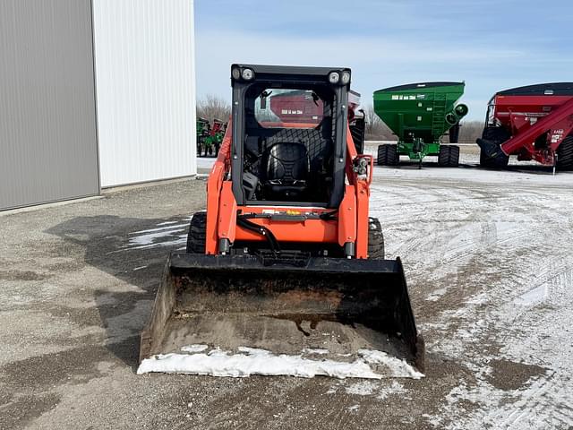 Image of Kubota SSV65 equipment image 2