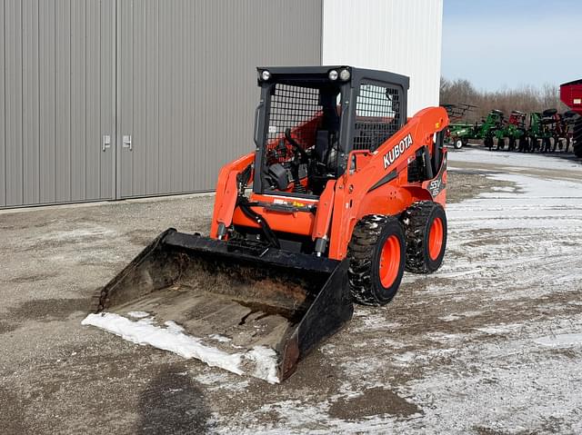Image of Kubota SSV65 equipment image 1