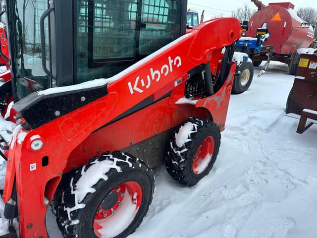 Image of Kubota SSV65 equipment image 4