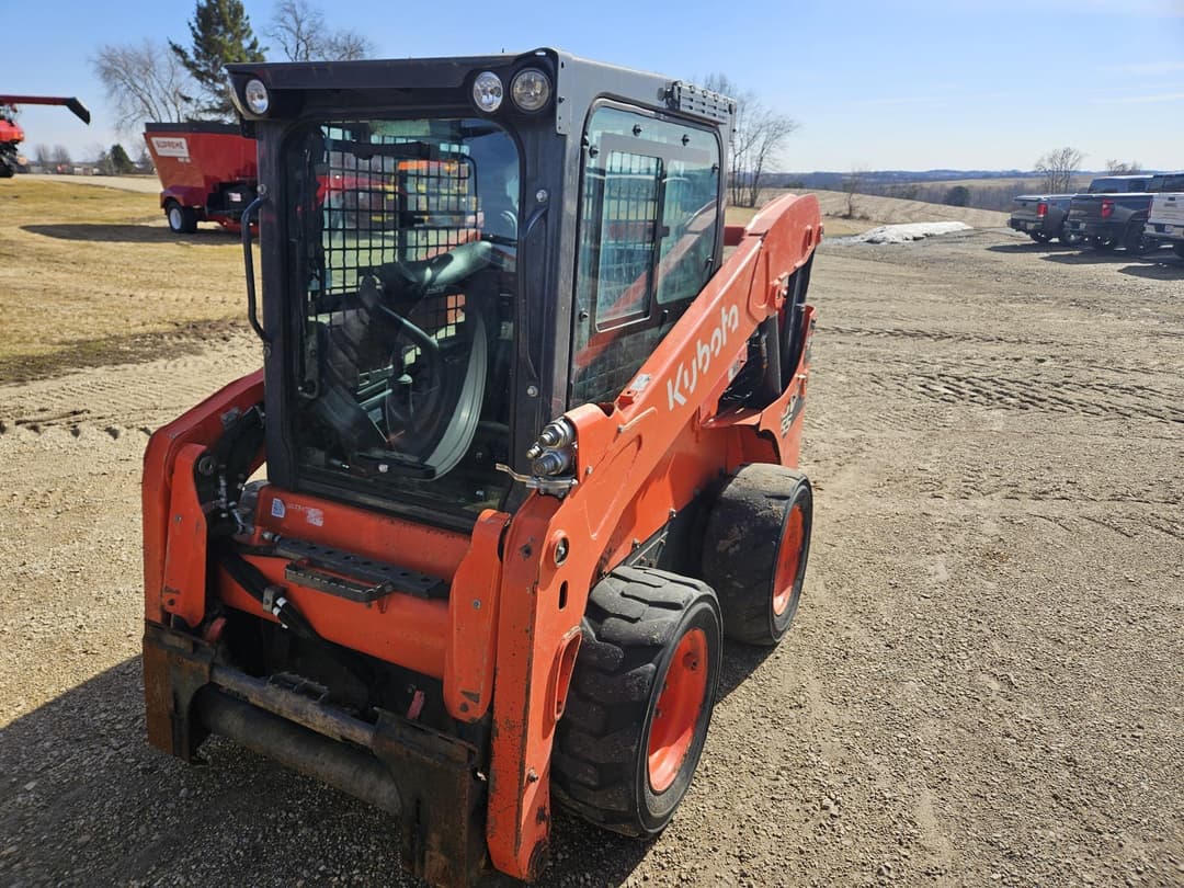 Image of Kubota SSV65 Primary image