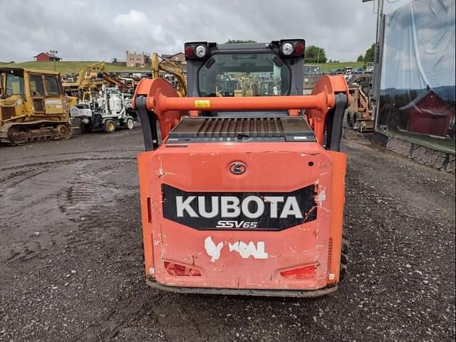 Image of Kubota SSV65 equipment image 3