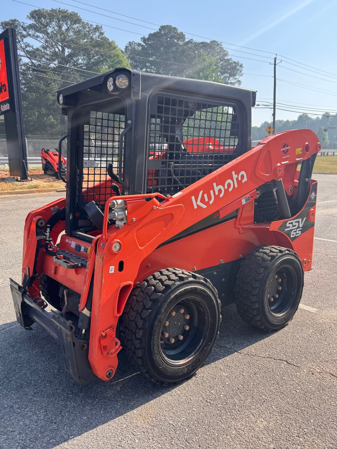 Image of Kubota SSV65 Image 1