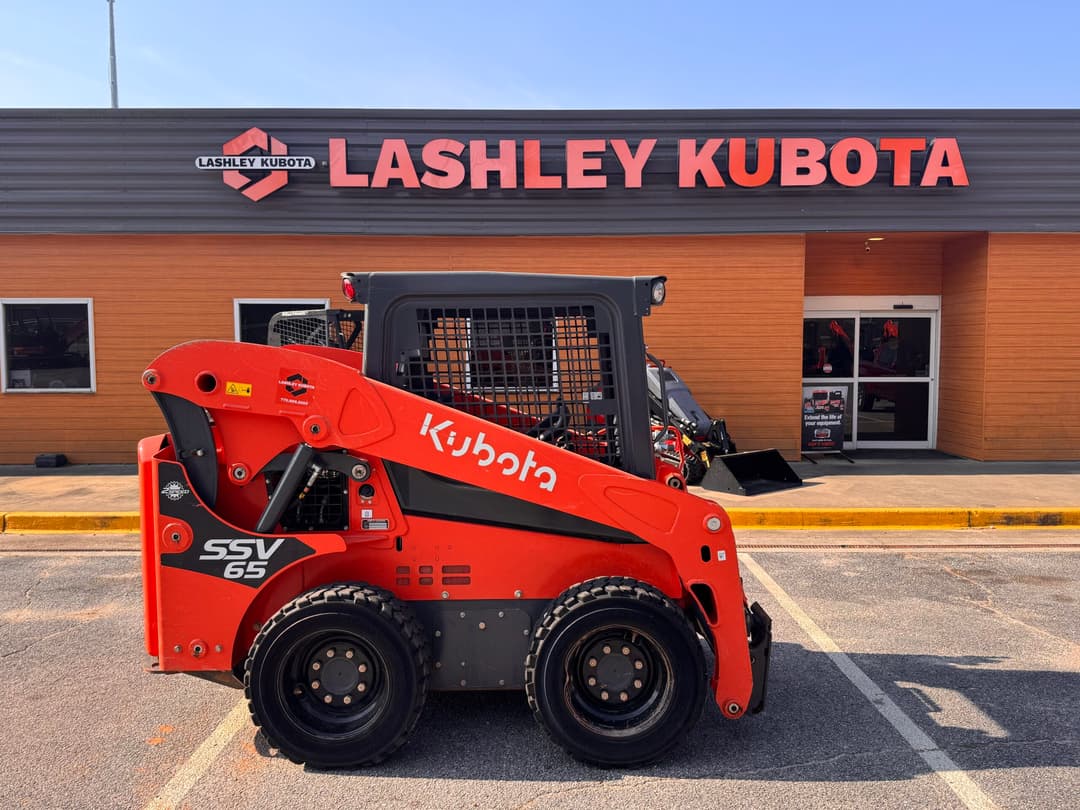 Image of Kubota SSV65 Image 0
