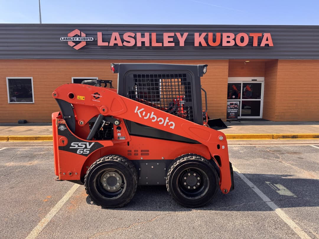 Image of Kubota SSV65 Image 0