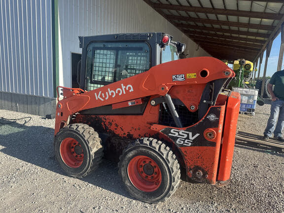 Image of Kubota SSV65 Image 1