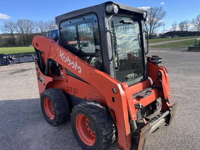 Image of Kubota SSV65 equipment image 2