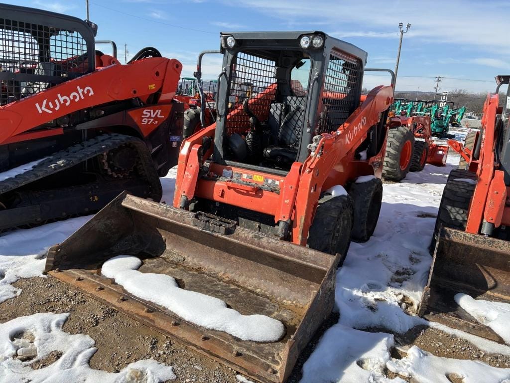 Kubota SSV65 Equipment Image0