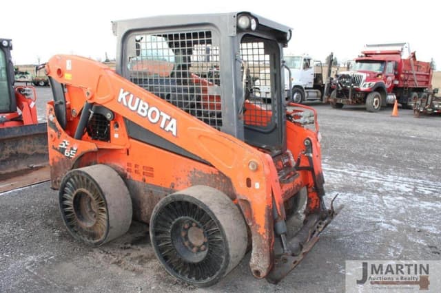 Image of Kubota SSV65 equipment image 1