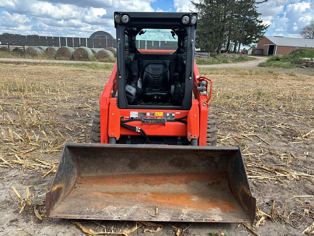 Image of Kubota SSV65 equipment image 2