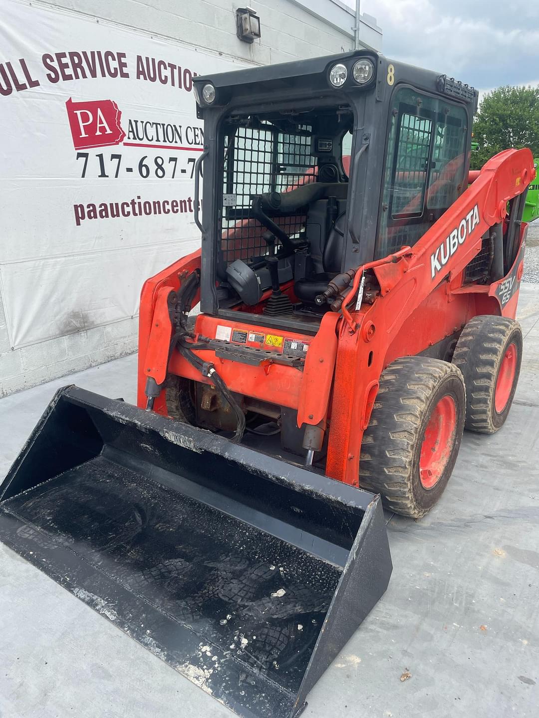 Image of Kubota SSV65 Primary image