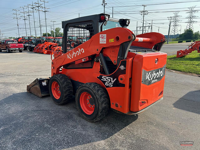 Image of Kubota SSV65 equipment image 3