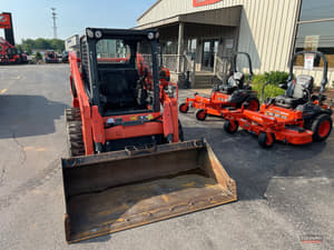 2022 Kubota SSV65 Image