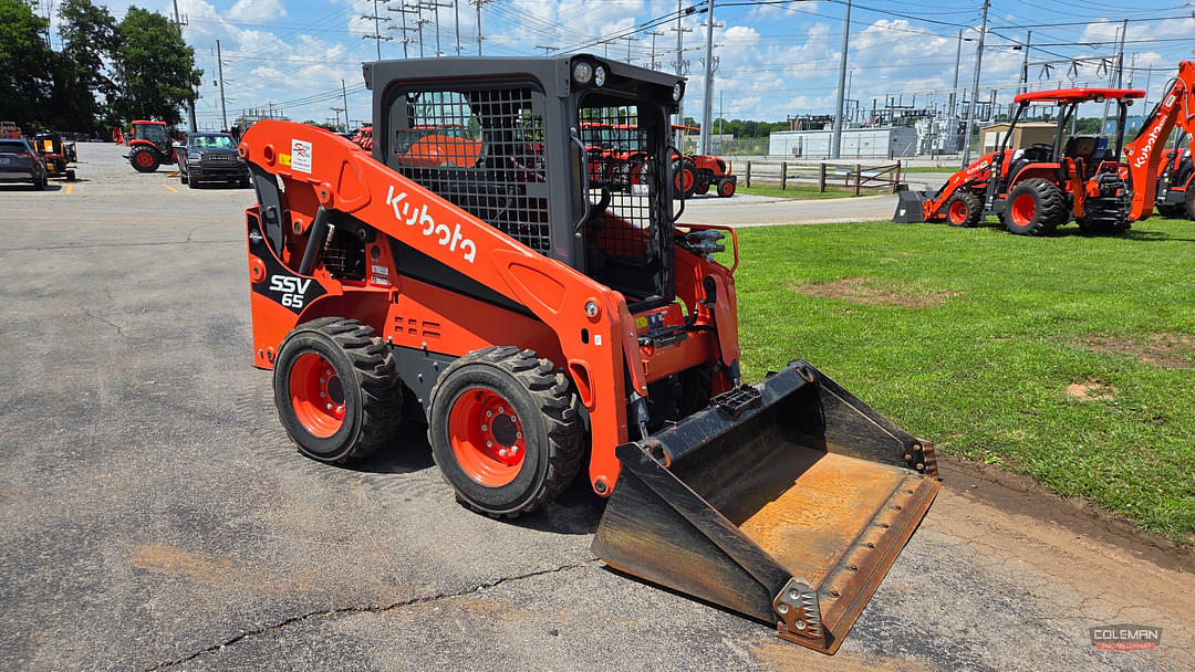 Image of Kubota SSV65 Primary image