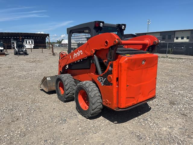 Image of Kubota SSV65 equipment image 2